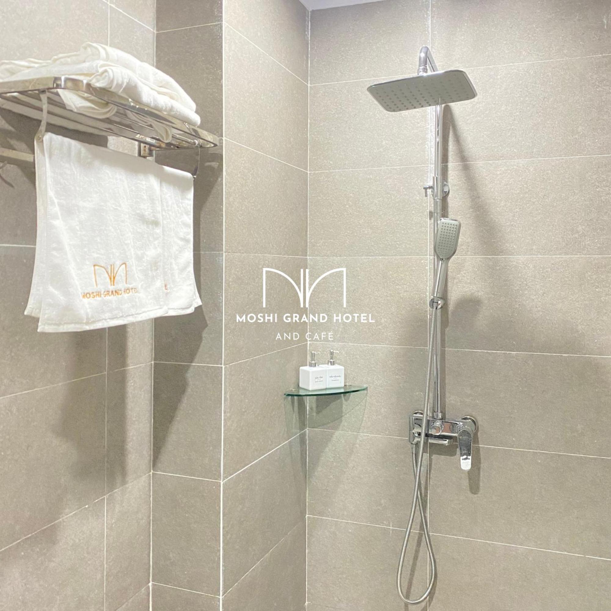 Moshi Grand Hotel سام سون المظهر الخارجي الصورة